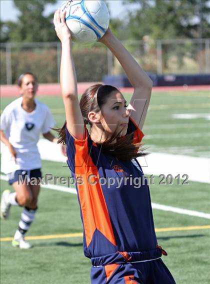 Thumbnail 2 in Vista del Lago vs Cosumnes Oaks (CIF SJS D4 Final) photogallery.