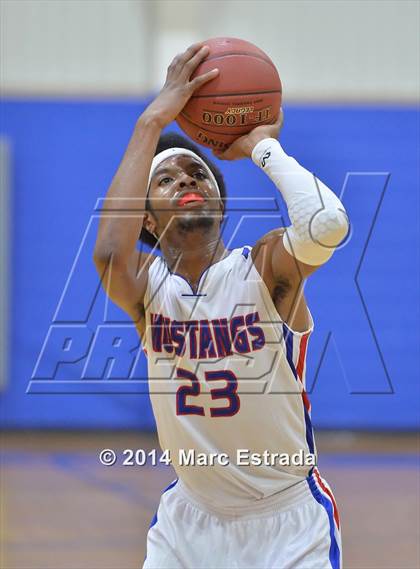 Thumbnail 2 in Legacy Charter vs. Northside Christian 2014 Mustang Christmas Tournament photogallery.