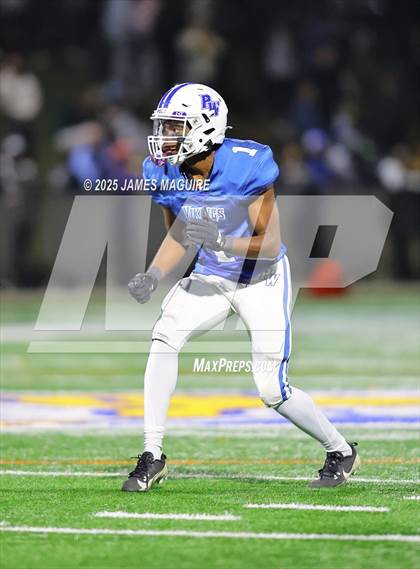 Thumbnail 2 in Syosset @ Port Washington (NYSPHSAA Section 8 Class A Quarterfinal) photogallery.