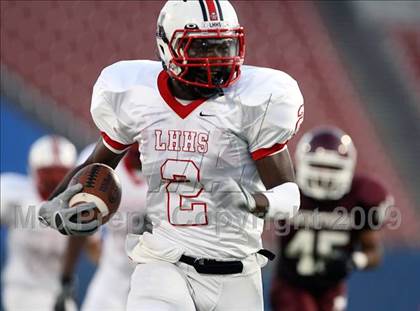 Thumbnail 2 in Mesquite vs. Lake Highlands (North Texas Classic) photogallery.