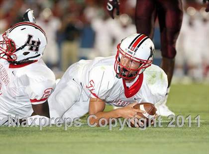 Thumbnail 3 in Mesquite vs. Lake Highlands (North Texas Classic) photogallery.