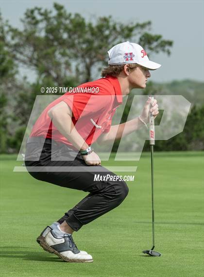 Thumbnail 2 in UIL Golf Boys 5A Region 4 District 25 Tournament photogallery.
