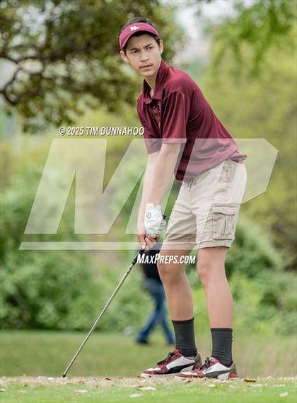 Thumbnail 2 in UIL Golf Boys 5A Region 4 District 25 Tournament photogallery.