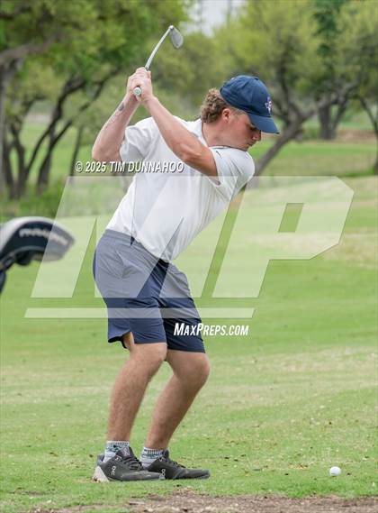 Thumbnail 1 in UIL Golf Boys 5A Region 4 District 25 Tournament photogallery.