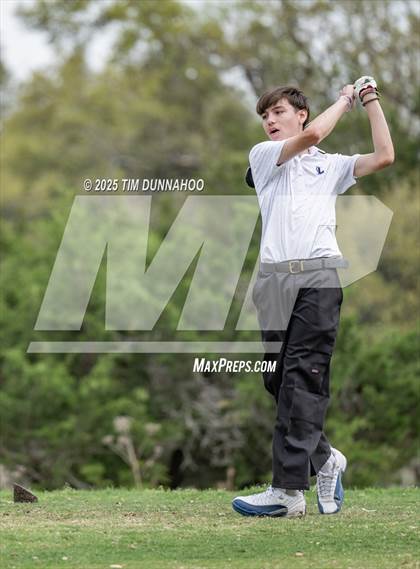 Thumbnail 1 in UIL Golf Boys 5A Region 4 District 25 Tournament photogallery.