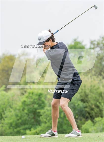 Thumbnail 2 in UIL Golf Boys 5A Region 4 District 25 Tournament photogallery.
