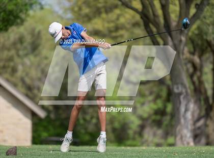 Thumbnail 1 in UIL Golf Boys 5A Region 4 District 25 Tournament photogallery.