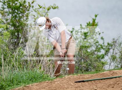 Thumbnail 1 in UIL Golf Boys 5A Region 4 District 25 Tournament photogallery.