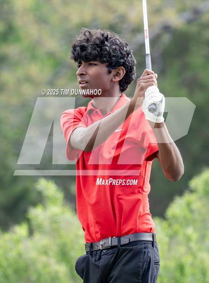 Thumbnail 2 in UIL Golf Boys 5A Region 4 District 25 Tournament photogallery.