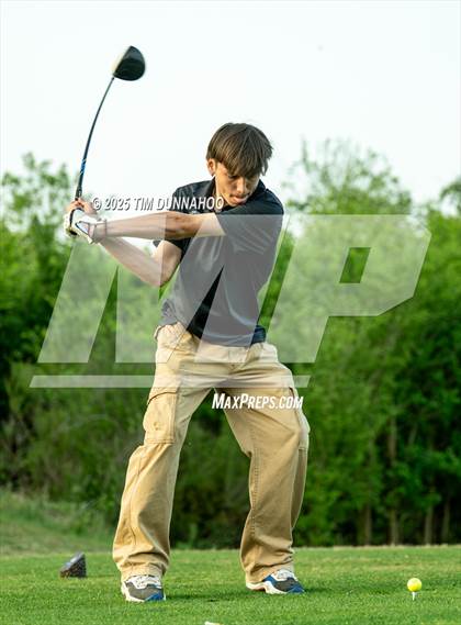 Thumbnail 2 in UIL Golf Boys 5A Region 4 District 25 Tournament photogallery.