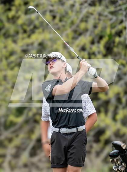 Thumbnail 3 in UIL Golf Boys 5A Region 4 District 25 Tournament photogallery.