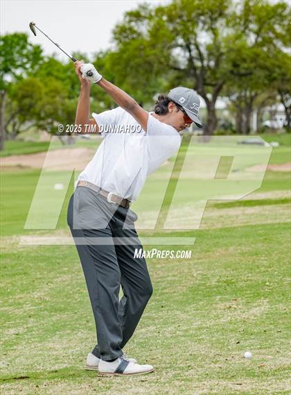 Thumbnail 3 in UIL Golf Boys 5A Region 4 District 25 Tournament photogallery.