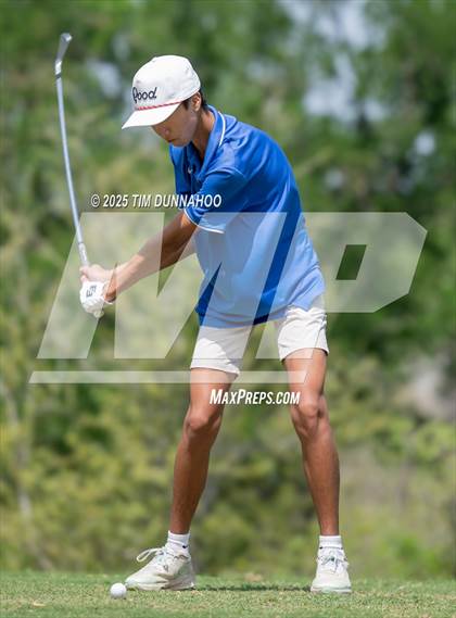 Thumbnail 2 in UIL Golf Boys 5A Region 4 District 25 Tournament photogallery.