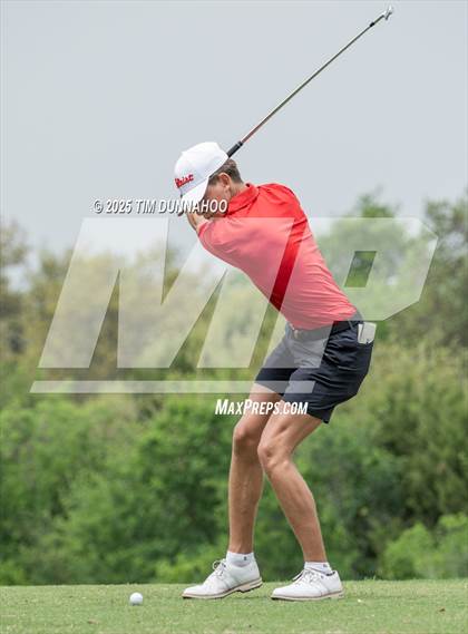 Thumbnail 2 in UIL Golf Boys 5A Region 4 District 25 Tournament photogallery.