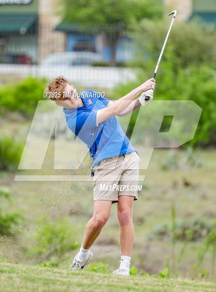 Thumbnail 3 in UIL Golf Boys 5A Region 4 District 25 Tournament photogallery.