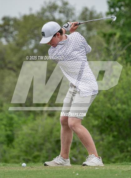Thumbnail 2 in UIL Golf Boys 5A Region 4 District 25 Tournament photogallery.