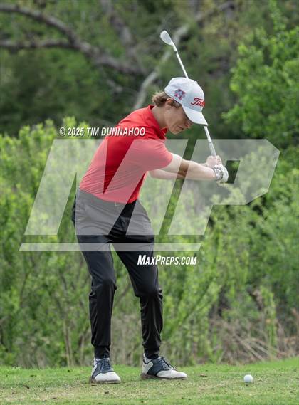 Thumbnail 1 in UIL Golf Boys 5A Region 4 District 25 Tournament photogallery.