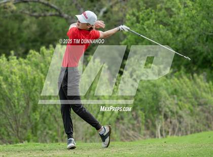Thumbnail 2 in UIL Golf Boys 5A Region 4 District 25 Tournament photogallery.