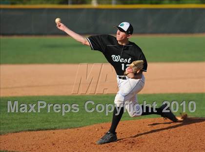 Thumbnail 2 in Harnett Central vs West Johnston (Johnston County Easter Invitational) photogallery.