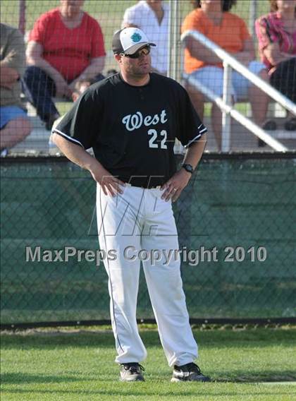 Thumbnail 3 in Harnett Central vs West Johnston (Johnston County Easter Invitational) photogallery.