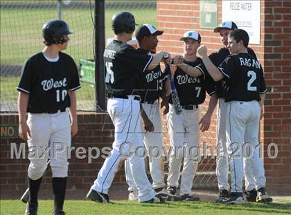 Thumbnail 2 in Harnett Central vs West Johnston (Johnston County Easter Invitational) photogallery.