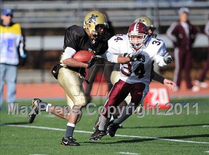 Thumbnail 3 in Easthampton/Hampshire vs Pioneer Valley (MIAA Division 4 West Final) photogallery.