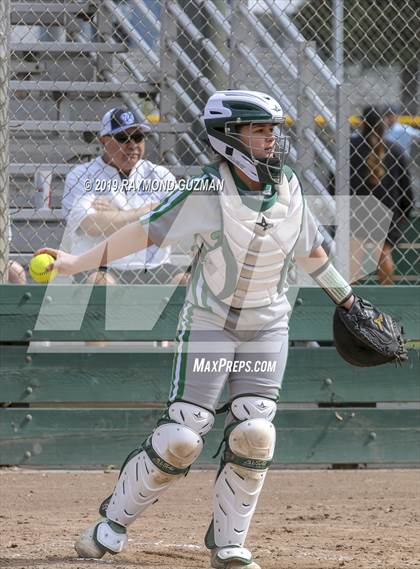 Thumbnail 3 in Riverdale vs. Exeter photogallery.
