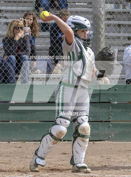 Thumbnail 2 in Riverdale vs. Exeter photogallery.