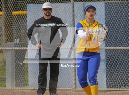 Thumbnail 2 in Riverdale vs. Exeter photogallery.