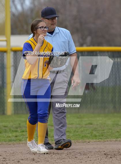 Thumbnail 1 in Riverdale vs. Exeter photogallery.