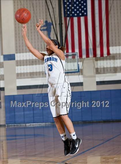 Thumbnail 2 in Allen @ Hebron photogallery.