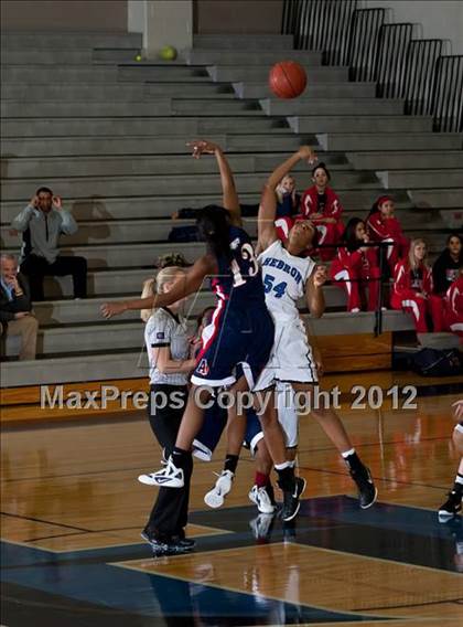 Thumbnail 1 in Allen @ Hebron photogallery.