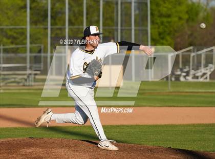 Thumbnail 3 in Fishers @ Avon photogallery.
