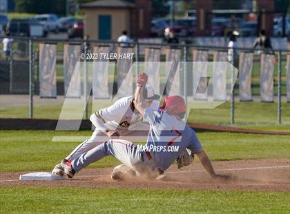 Thumbnail 2 in Fishers @ Avon photogallery.