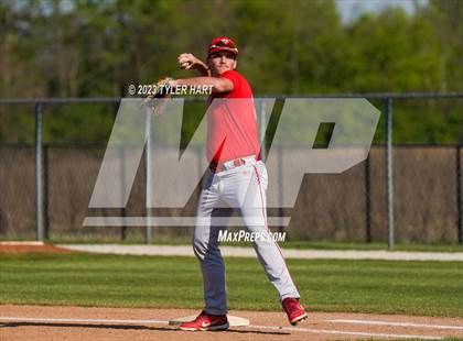 Thumbnail 2 in Fishers @ Avon photogallery.