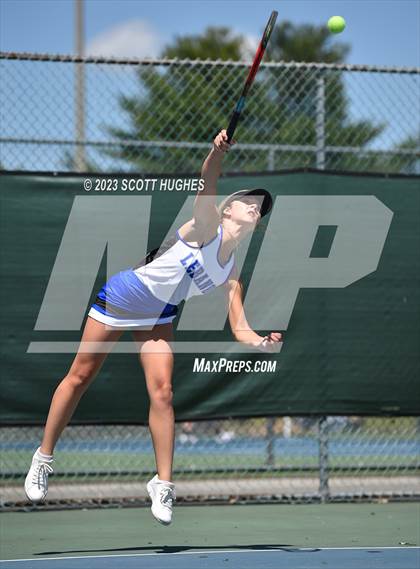 Thumbnail 2 in TSSAA District 8 2A Individuals (Round 2) photogallery.