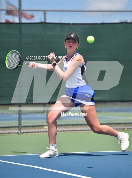 Thumbnail 3 in TSSAA District 8 2A Individuals (Round 2) photogallery.