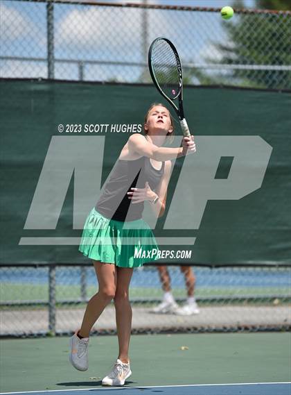 Thumbnail 3 in TSSAA District 8 2A Individuals (Round 2) photogallery.