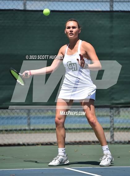 Thumbnail 2 in TSSAA District 8 2A Individuals (Round 2) photogallery.