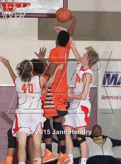 Thumbnail 3 in Central @ Palm Desert (MaxPreps Holiday Classic) photogallery.