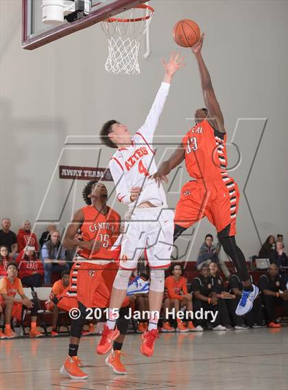 Thumbnail 2 in Central @ Palm Desert (MaxPreps Holiday Classic) photogallery.