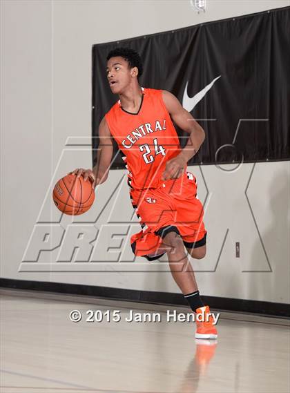 Thumbnail 2 in Central @ Palm Desert (MaxPreps Holiday Classic) photogallery.