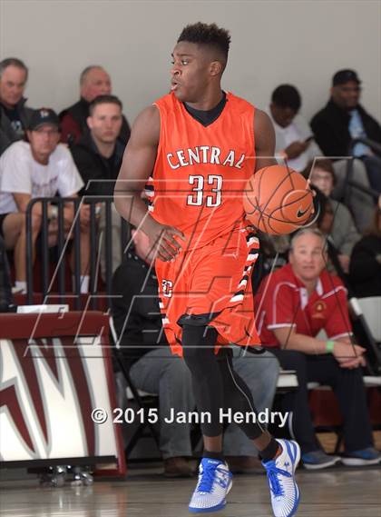 Thumbnail 3 in Central @ Palm Desert (MaxPreps Holiday Classic) photogallery.