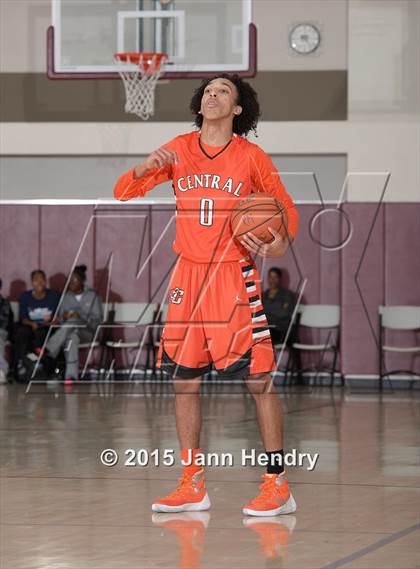 Thumbnail 2 in Central @ Palm Desert (MaxPreps Holiday Classic) photogallery.