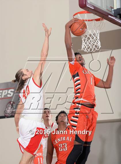 Thumbnail 1 in Central @ Palm Desert (MaxPreps Holiday Classic) photogallery.