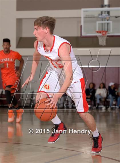 Thumbnail 3 in Central @ Palm Desert (MaxPreps Holiday Classic) photogallery.