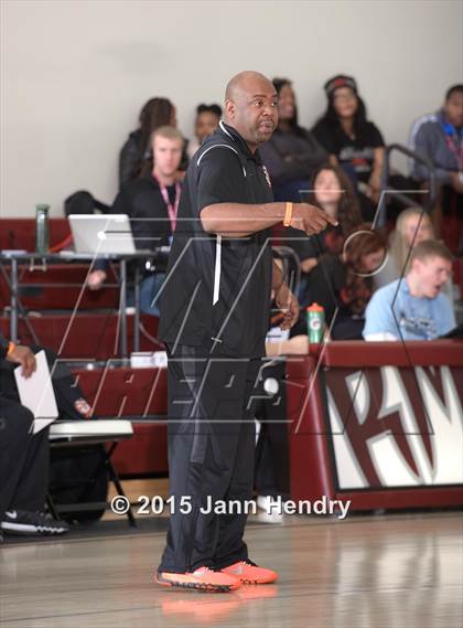 Thumbnail 1 in Central @ Palm Desert (MaxPreps Holiday Classic) photogallery.
