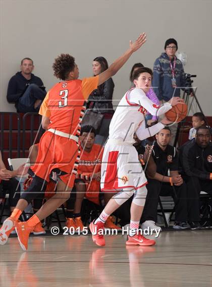 Thumbnail 2 in Central @ Palm Desert (MaxPreps Holiday Classic) photogallery.