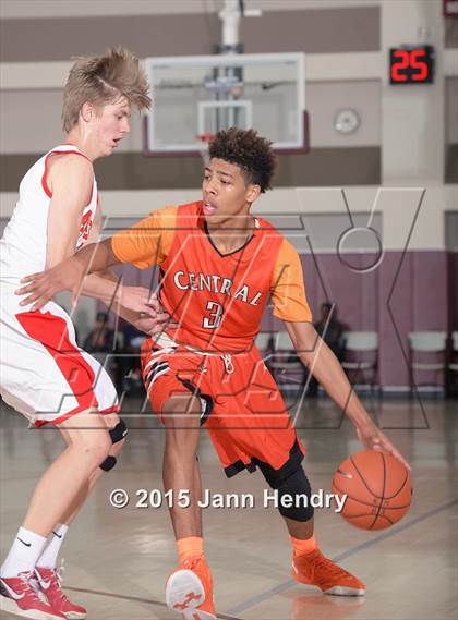 Thumbnail 1 in Central @ Palm Desert (MaxPreps Holiday Classic) photogallery.