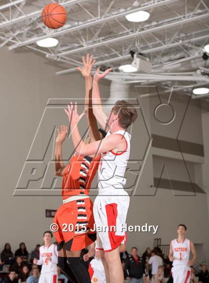 Thumbnail 1 in Central @ Palm Desert (MaxPreps Holiday Classic) photogallery.